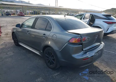 2016 Mitsubishi Lancer Es z USA, uszkodzony, nr VIN JA32U2FU9GU005735